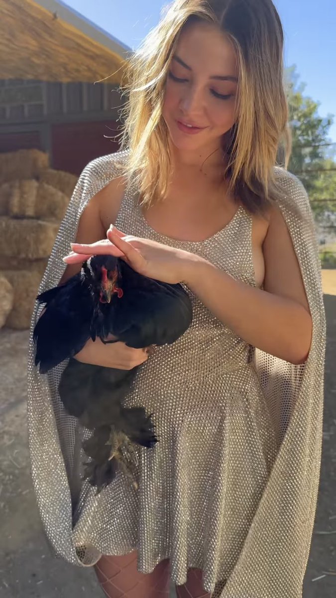 arabmadelynclin's tweet image. ✿ |صور لمادلين كلاين عبر ستوري ستيلا 🫶🏻

-⭐️
⌠ @madelyncline ⌡
• #madelyn , #maddie •