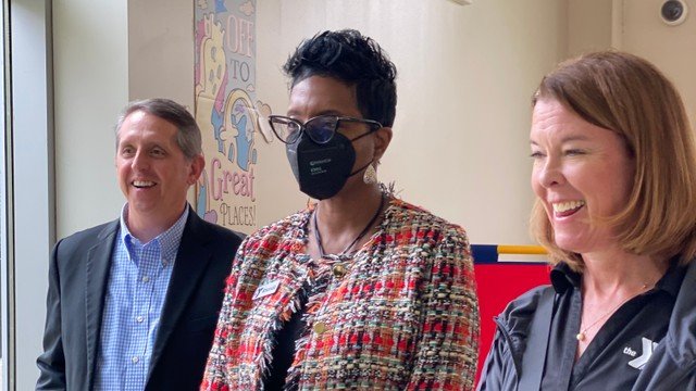 YMCAGreensboro's tweet photo. It was a pleasure having @ymca President &amp; CEO, @iamsmccormick and Senior Vice President &amp; CMO, Valerie Waller at our #HayesTaylorY.
We are grateful for their visit and support. We can’t wait to see where we go from here together!

@RMAnderson3 

#GreensboroYMCA #YUSA #YMCA https://t.co/B0YctZA2kM