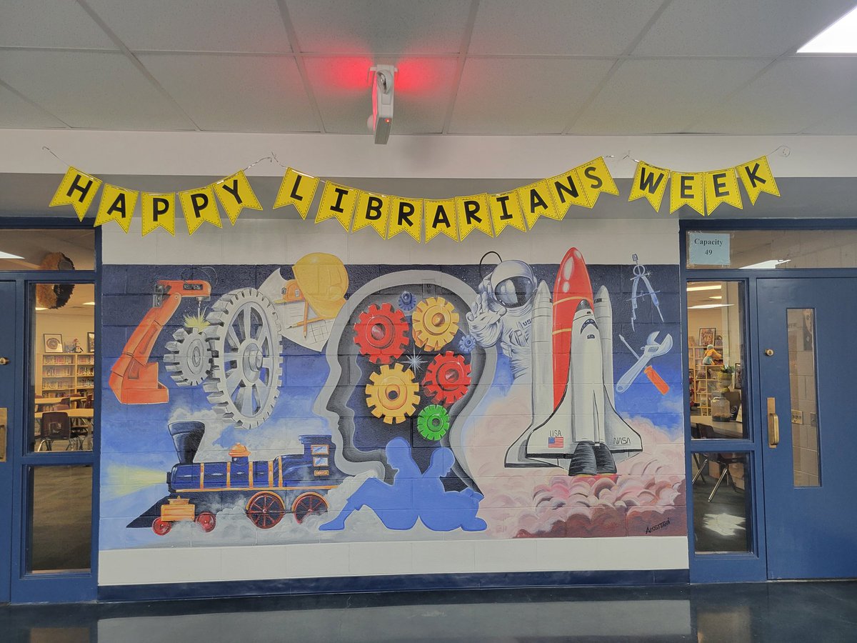 CBustillos_EES's tweet image. Great start to this amazing week. Thank you. #LibrarianAppreciationWeek #LibrarianBrags