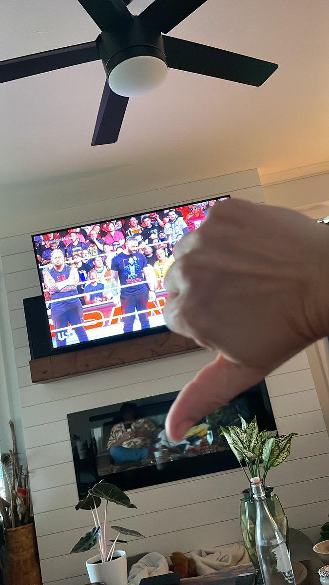 Mary Ellen tweet media