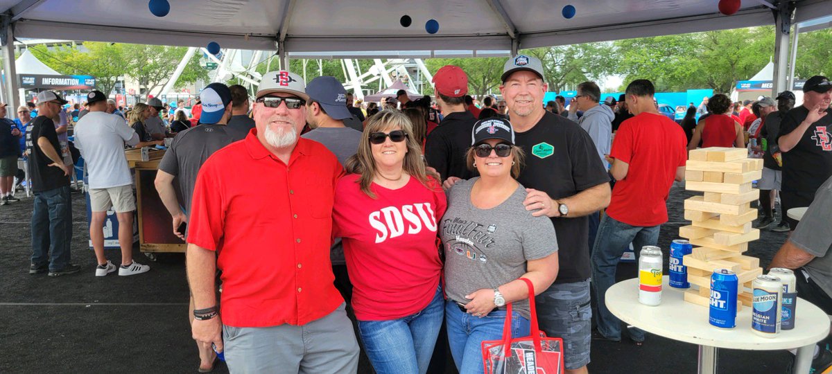 Catherine Clinger tweet media