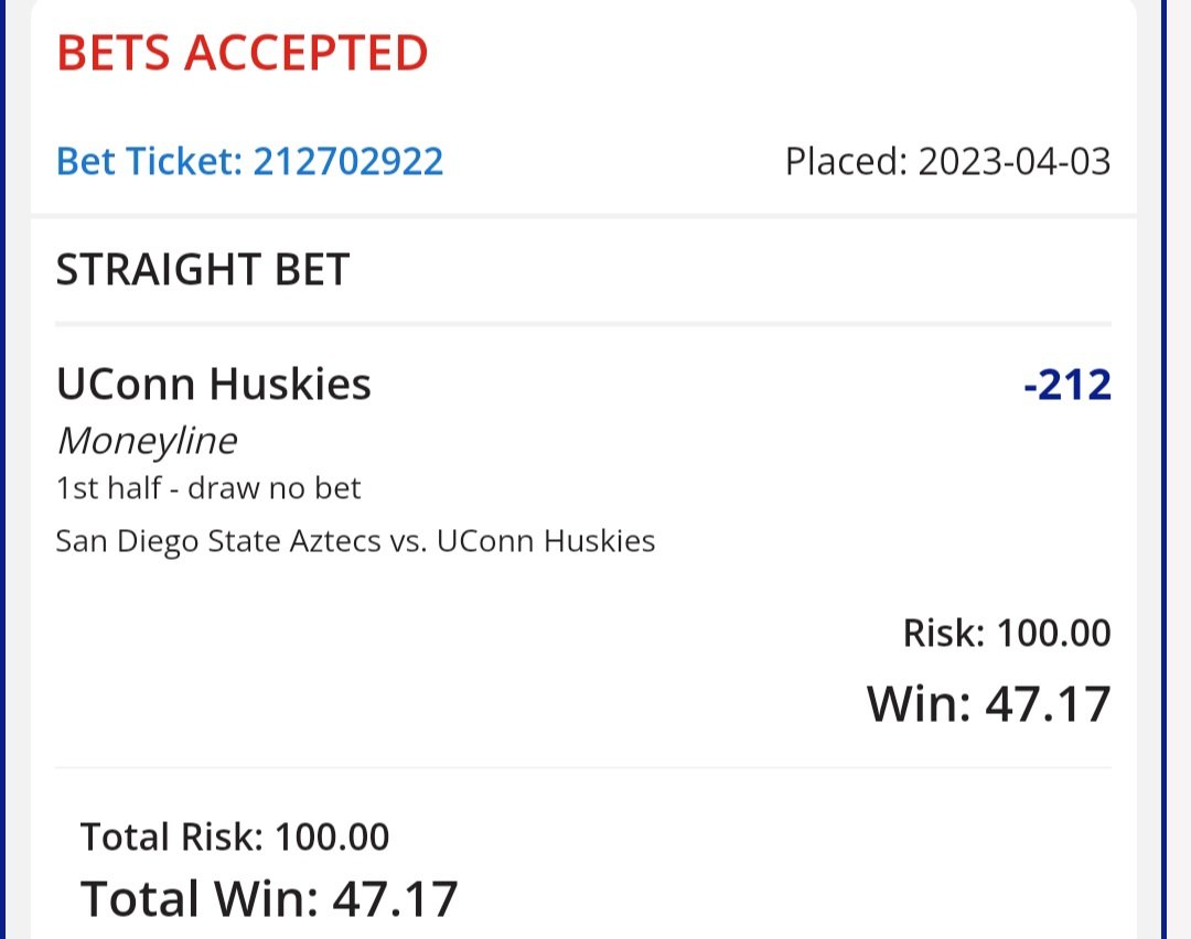 BC_Houston1's tweet image. All the chalk, baby. 🐶 #FinalFour2023