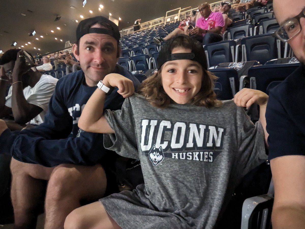 #uconnselfie