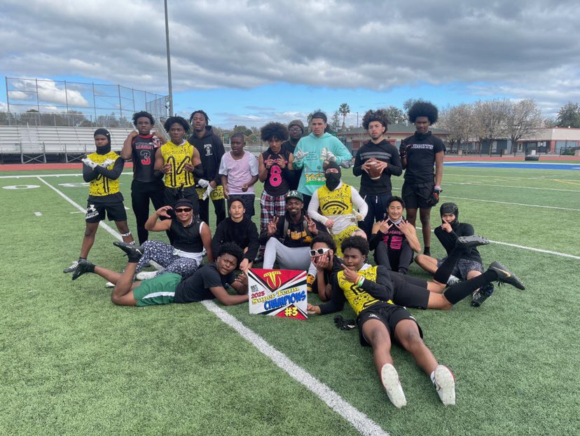 Dajuana__'s tweet photo. GSF SUPER TEAM CHAMPIONS #LLC💚 https://t.co/nzWI5vHP9U