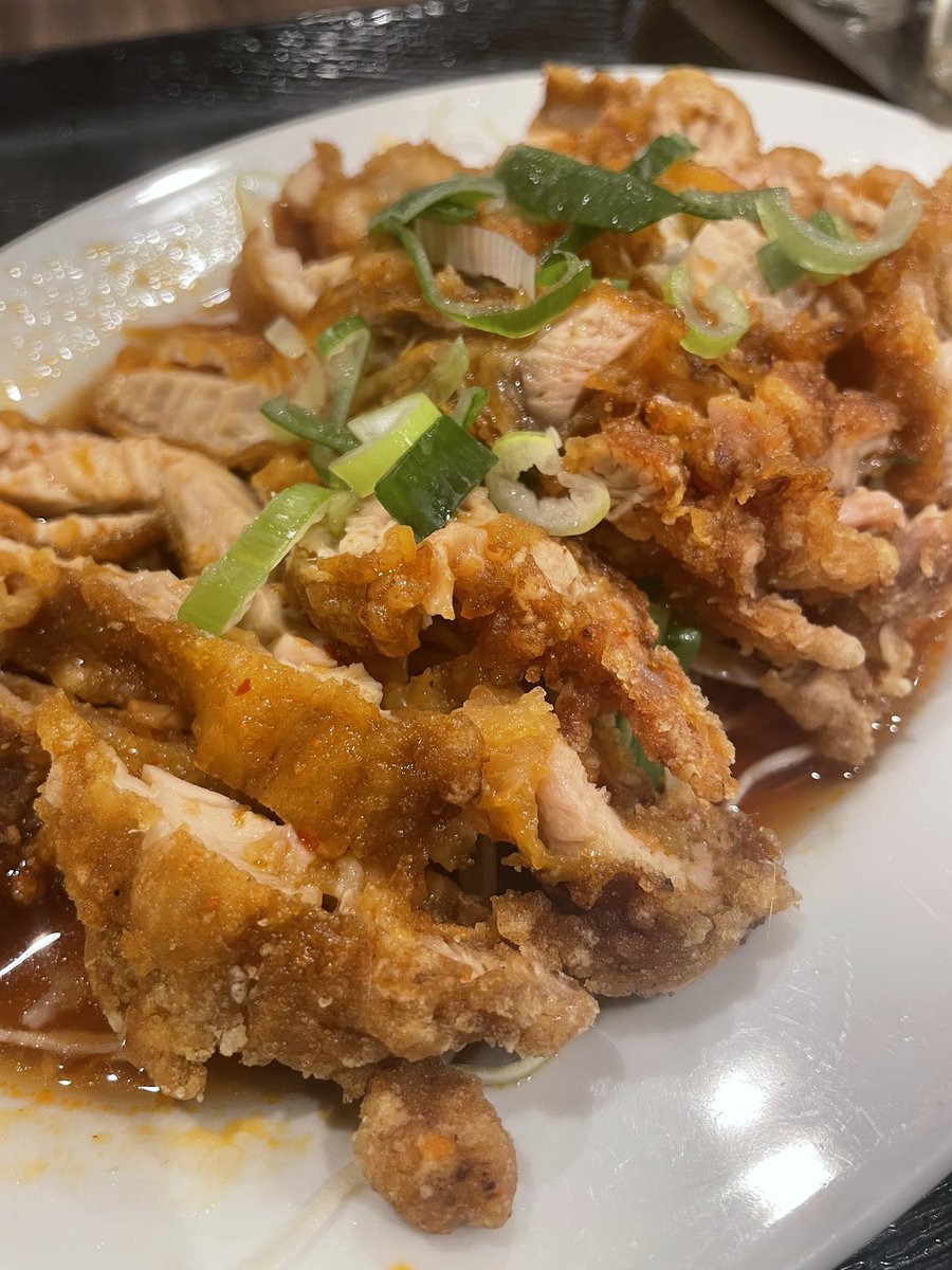 FavoriteGourmet's tweet photo. 家の近くの油淋鶏がバリバリ美味しか。 https://t.co/hRE3N5YRlz
