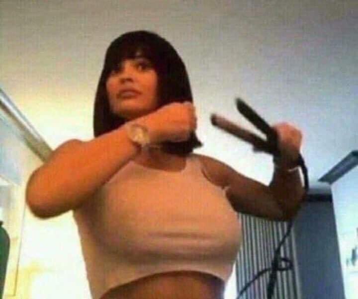 eu: estarei pronta as 8 eu prometo

eu às 8:45: