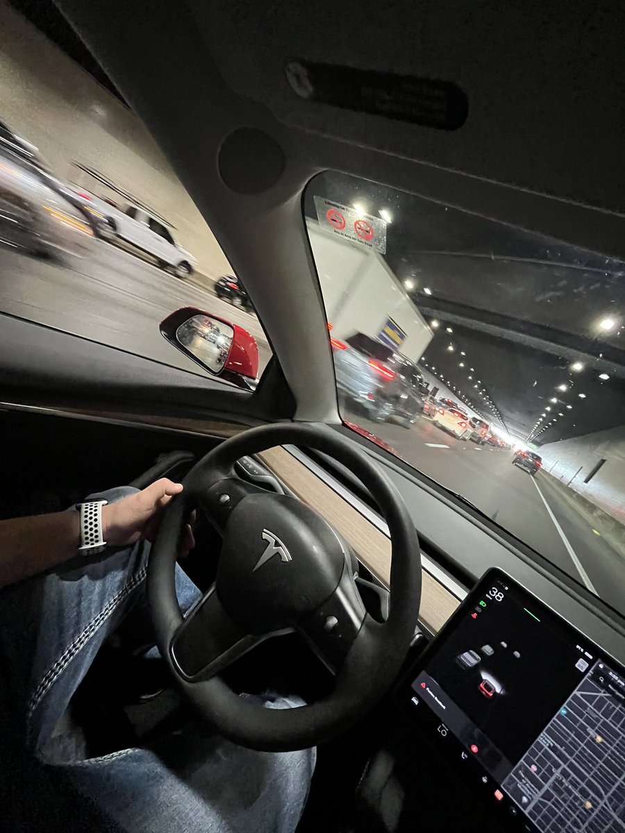 Chrisw0851x's tweet image. Okkkkk @Tesla these are pretty bad to the bone!  🔥 🦴 #tesla #sportsmode