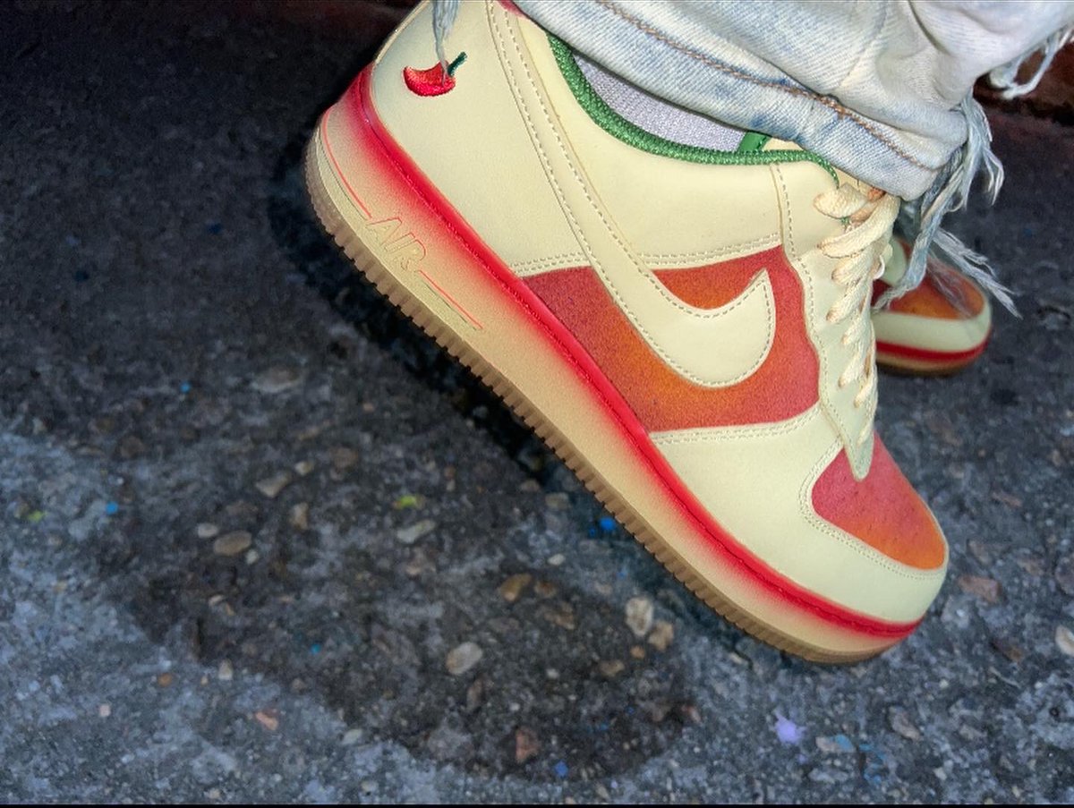 Emanuel23Pagan's tweet image. Dyin’ about that money you know hustlin kills. Deservin what I got, I put in work for years 🥀 #LLDaiDai 🕯️