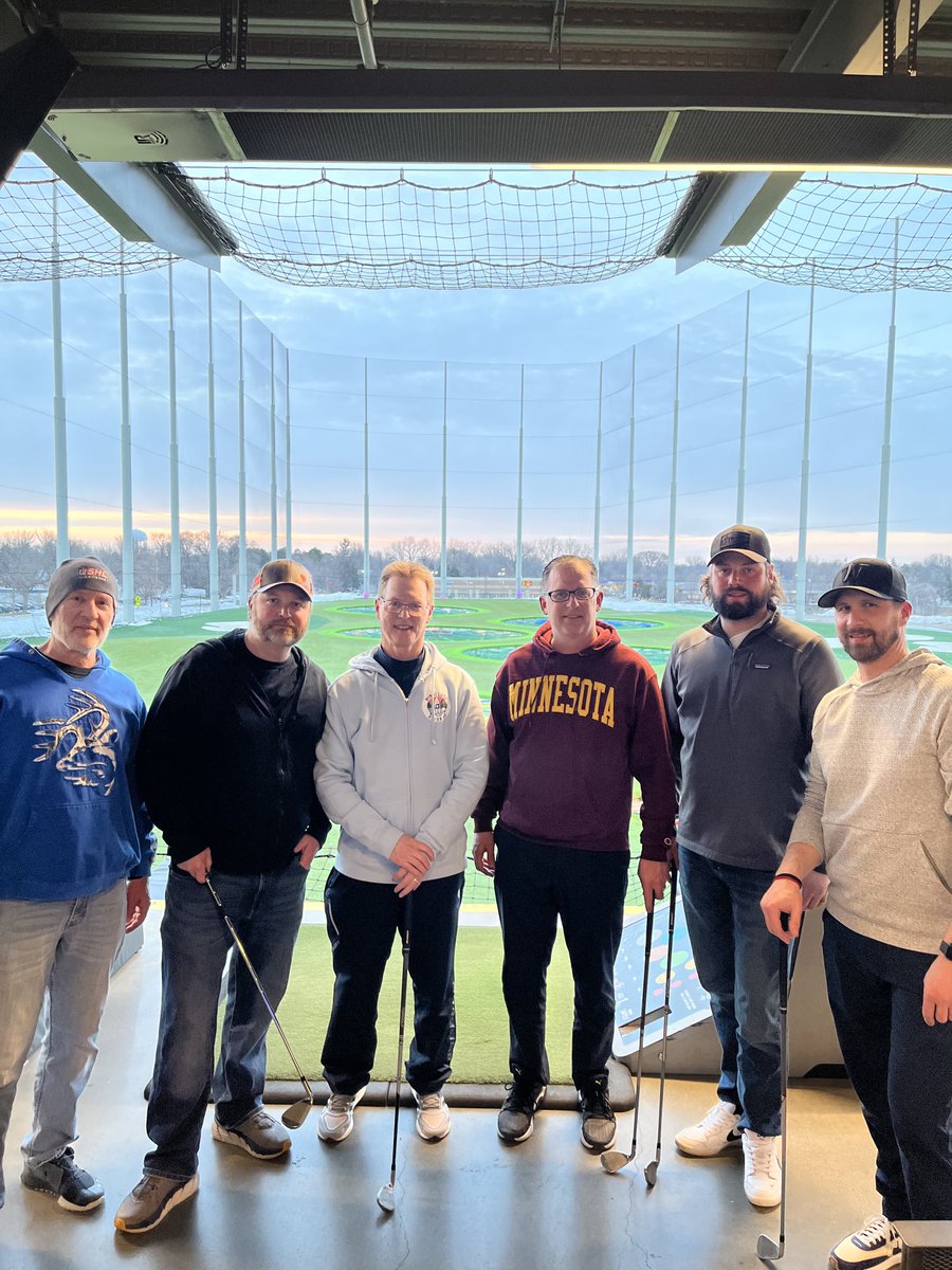 WDBYHockey's tweet photo. Great night unwinding with our @WDBYHockey staff. One guess who the worst golfer is… shouldn’t be tough. #2clap https://t.co/aVCB0MFBf6