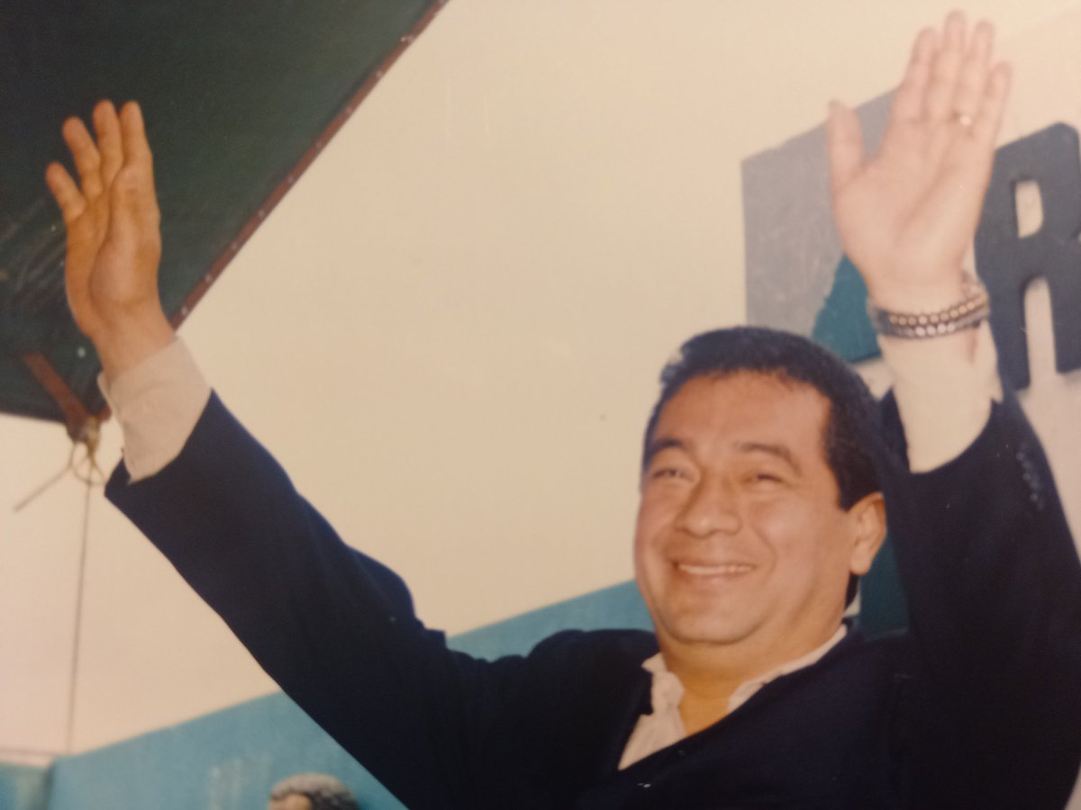 rcastellanosh's tweet photo. AQUILES LÓPEZ SOSA. Amigo entrañable, hermano en la adversidad, compañero de ideales. "Caballero de la Política". Siempre presente. Nadie muere mientras vive en nuestros corazones y recuerdos. Abrazo fraterno. Más temprano q tarde volveremos a encontrarnos. https://t.co/bV9cZ0MD2g