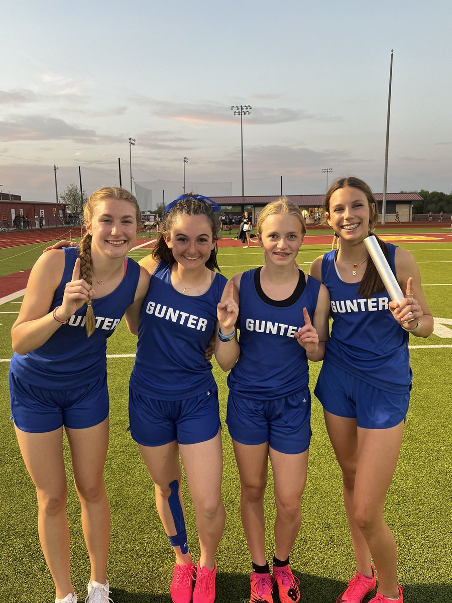 Your 8th Grade Girls 4x400 District Champions!!
A special shout out to ALL our relays on winning tonight!!