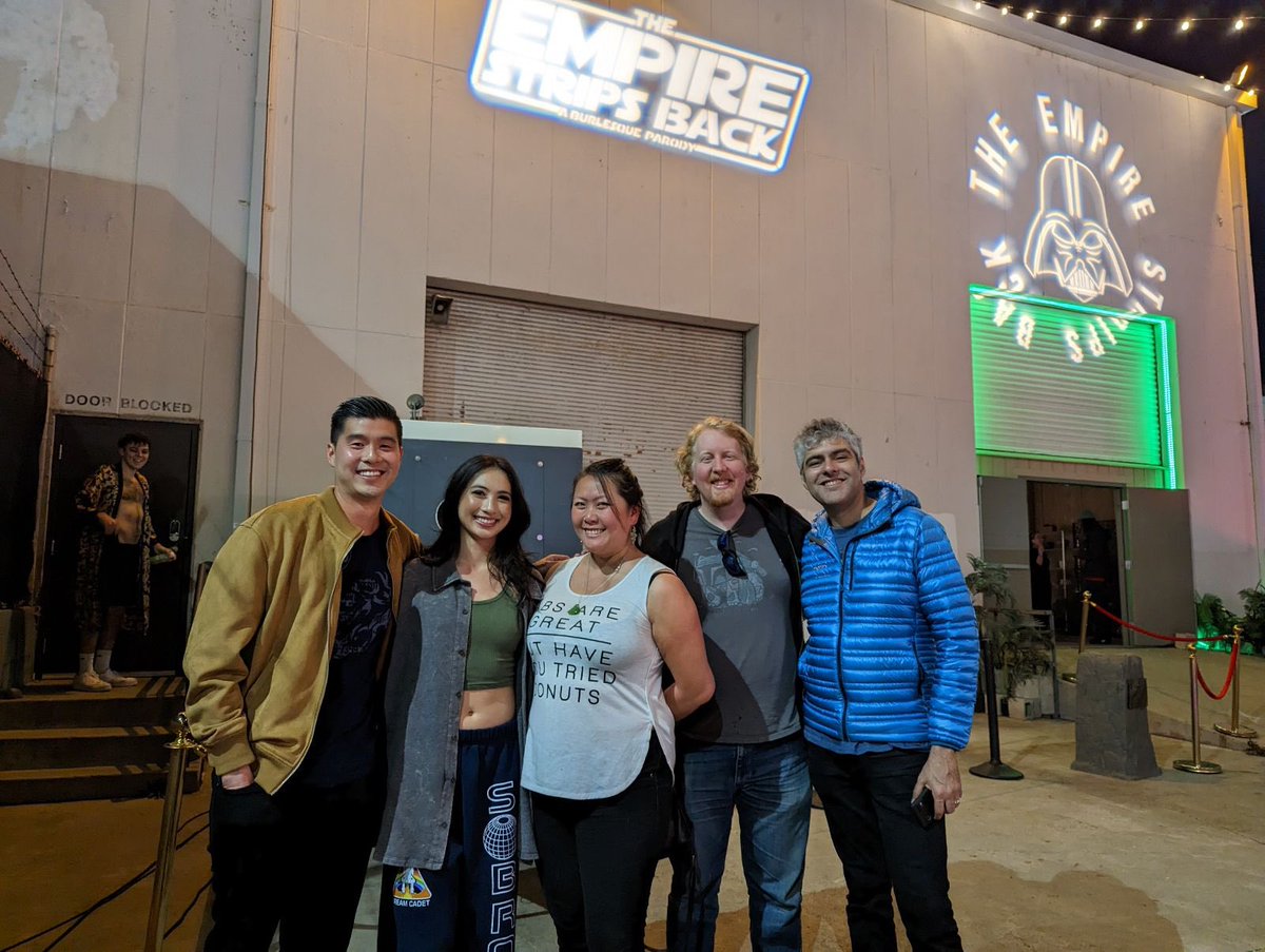 vietca's tweet photo. Saw @empirestrips and it… was… awesome fun! Funnier than expected w. a lil for the ladies, too. Even met Asian Leia! 😍 https://t.co/Bo30CwiN6l