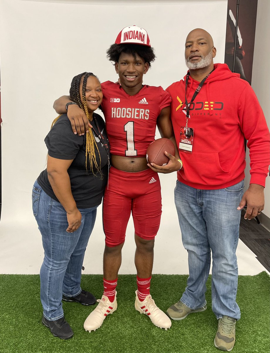 EJ Colson (@colson_ej) on Twitter photo Hoosiers??❤️🤍 #gohoosiers #LEO <a href="/coachwaltbell/">Walt Bell</a> <a href="/S_Ruzic/">Steven Ruzic</a> <a href="/BruceSJohnson/">Bruce S Johnson</a> @kendel_bennett <a href="/hcbcg_jadams/">John Adams</a> <a href="/Coach_Bama/">Kendrick Callier</a> Hoosiers??❤️🤍 #gohoosiers #LEO <a href="/coachwaltbell/">Walt Bell</a> <a href="/S_Ruzic/">Steven Ruzic</a> <a href="/BruceSJohnson/">Bruce S Johnson</a> @kendel_bennett <a href="/hcbcg_jadams/">John Adams</a> <a href="/Coach_Bama/">Kendrick Callier</a>
