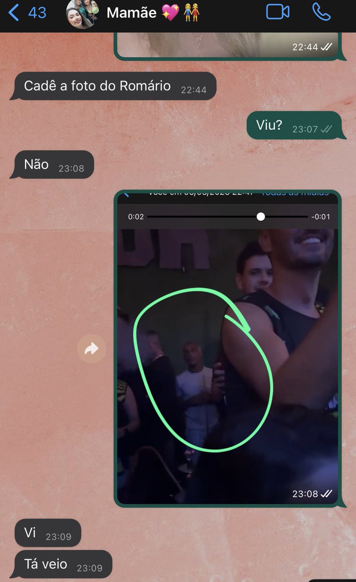laubiajotti's tweet photo. cascando sozinha aqui dnv kkkkkkkk “arrumei trabalho aqui” https://t.co/05YYIb0VSO