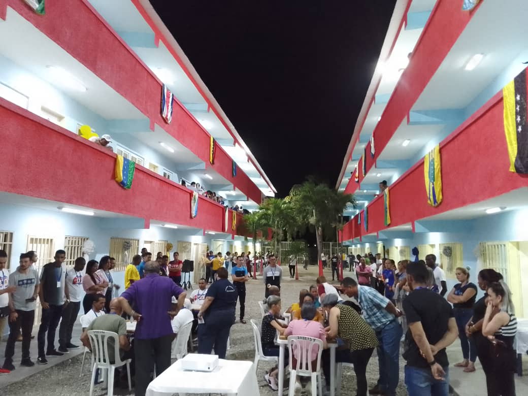 Colaboradores de la Misión Médica Cubana realiza torneo de dominó en el estado #Carabobo, #Venezuela; celebrando el aniversario 61 de la <a href="/UJCdeCuba/">UJC de Cuba</a>.

🇨🇺 #CubaPorLaVida 👏#UnaMejorJuventud 👏#CubaCoopera

<a href="/cubacooperaven/">Misión Médica Cubana en Venezuela</a> @aylinalvarezG <a href="/PartidoPCC/">Partido Comunista de Cuba</a> <a href="/embacubaven/">EmbaCuba_Venezuela</a> <a href="/Dagober76504073/">Dagoberto Rodriguez</a>