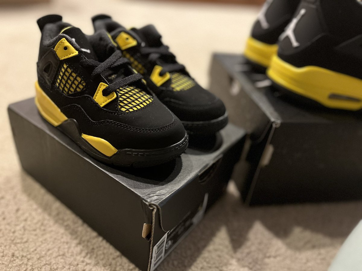 SheSneaks2 tweet media