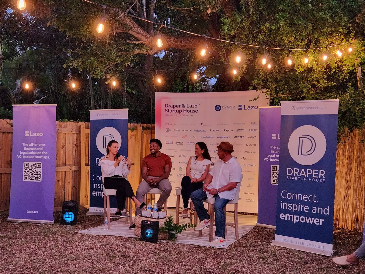 volvoshine's tweet image. Vibed out Miami style tonight with @LazoUs at the Draper startup house for #MiamiTechMonth

Epic panel w/ @soulafloat @ErickGavin7 @EndeavorMIA and @Bellumio (Who always brings the spice into panels with wild stories 🔥😂)

Thanks for hosting @JuanMBarrero &amp;amp; Lazo! 
 #miamitech