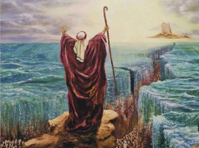 من هو انبي الذي شق البحر ؟