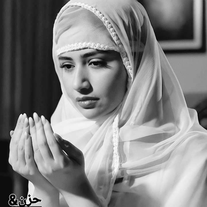 وكيف نسقط ونحن الذين نتسند يوميًا على :" إياك نعبد وإياك نستعين "💜💕