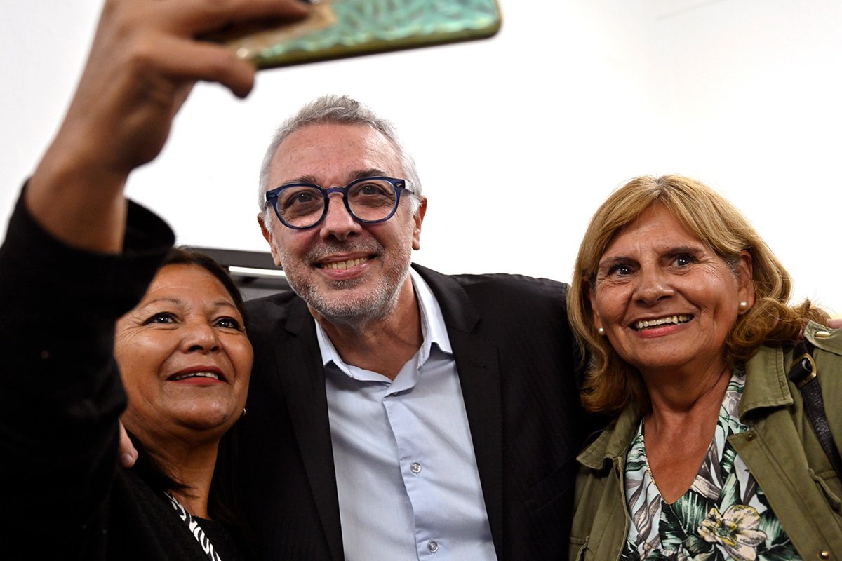 ZamoraJulio's tweet photo. Acompañé la inauguración del Centro Cultural San José - Tábanos en Tigre norte, un nuevo punto de encuentro que brindará aproximadamente 30 talleres culturales para los vecinos y vecinas del barrio. https://t.co/8VzmoUK5Ws