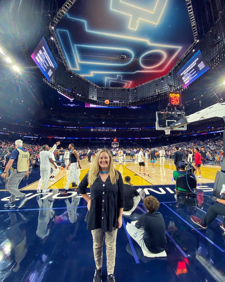 Allie Gehring on Twitter "Happy One Shining Moment Day! 🏆🏀"