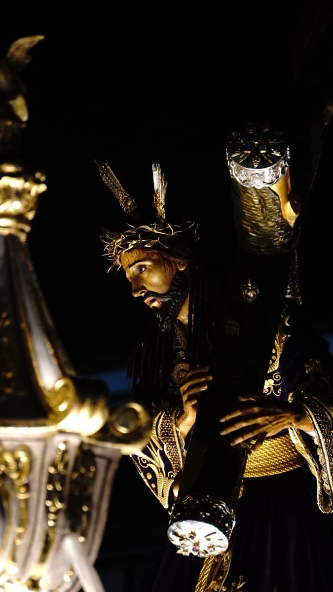 Jesús Nazareno de las 3 potencias a su paso por catedral metropolitana 

📸 Victor Arriaza 

#SemanaSanta #RadioEstrella893 #JesusDeLasTresPotencias #LunesSanto