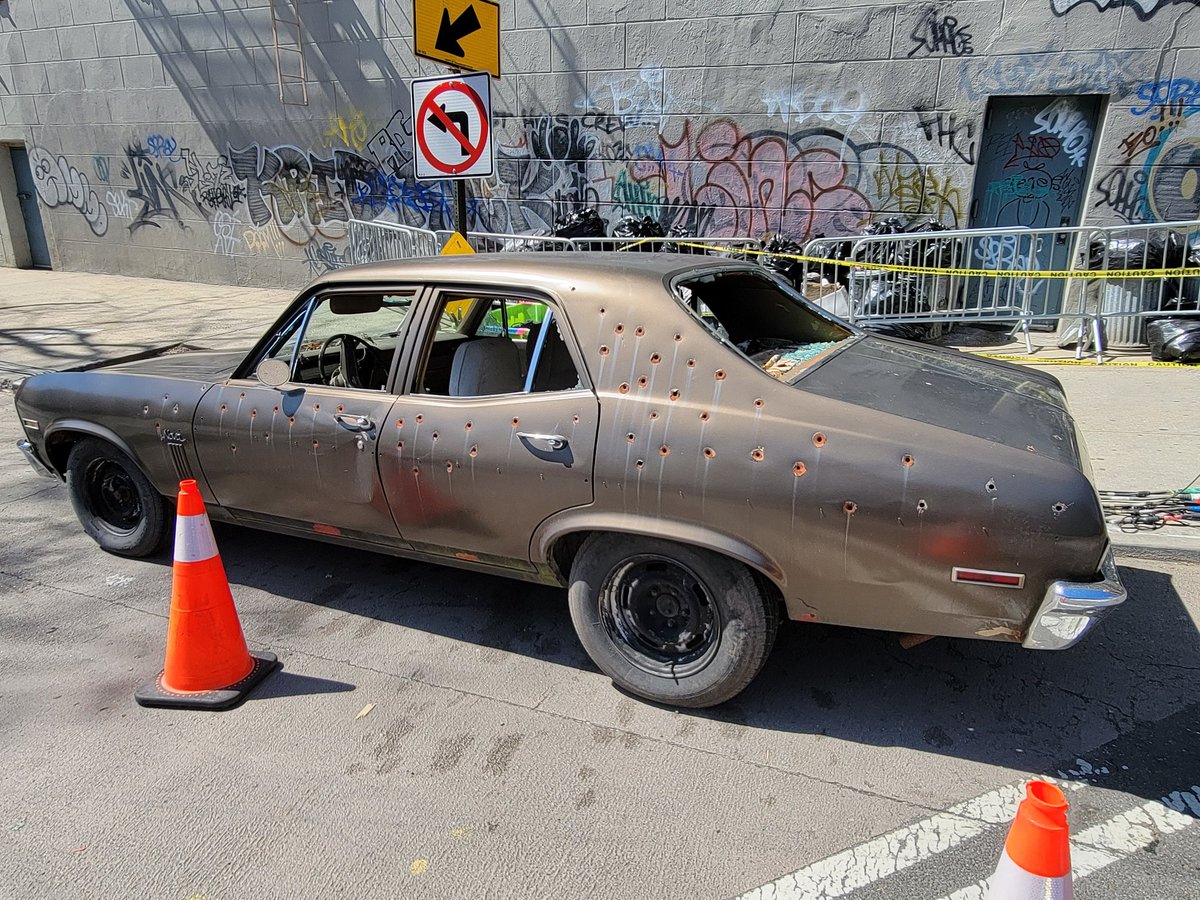 MeZoNeZMM's tweet photo. They're filming by me again
👀👀🔥🔥👀👀
#Joker2 #TheSteps #Gotham #Batman #DopeAF https://t.co/eh2wNCiKCh