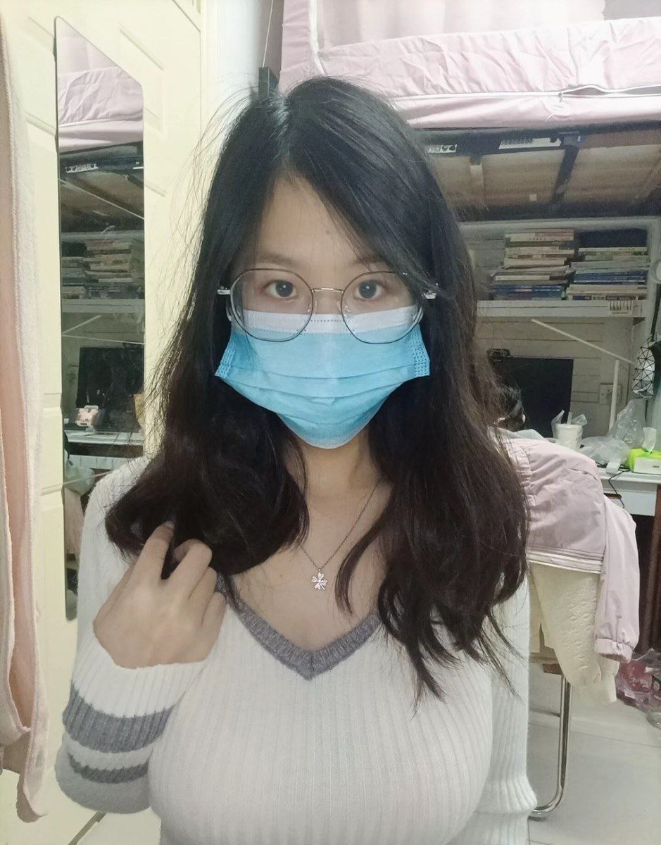 YTamakj's tweet photo. 奶子挺大的眼镜妹 #眼镜妹 https://t.co/PpnhkqajfD