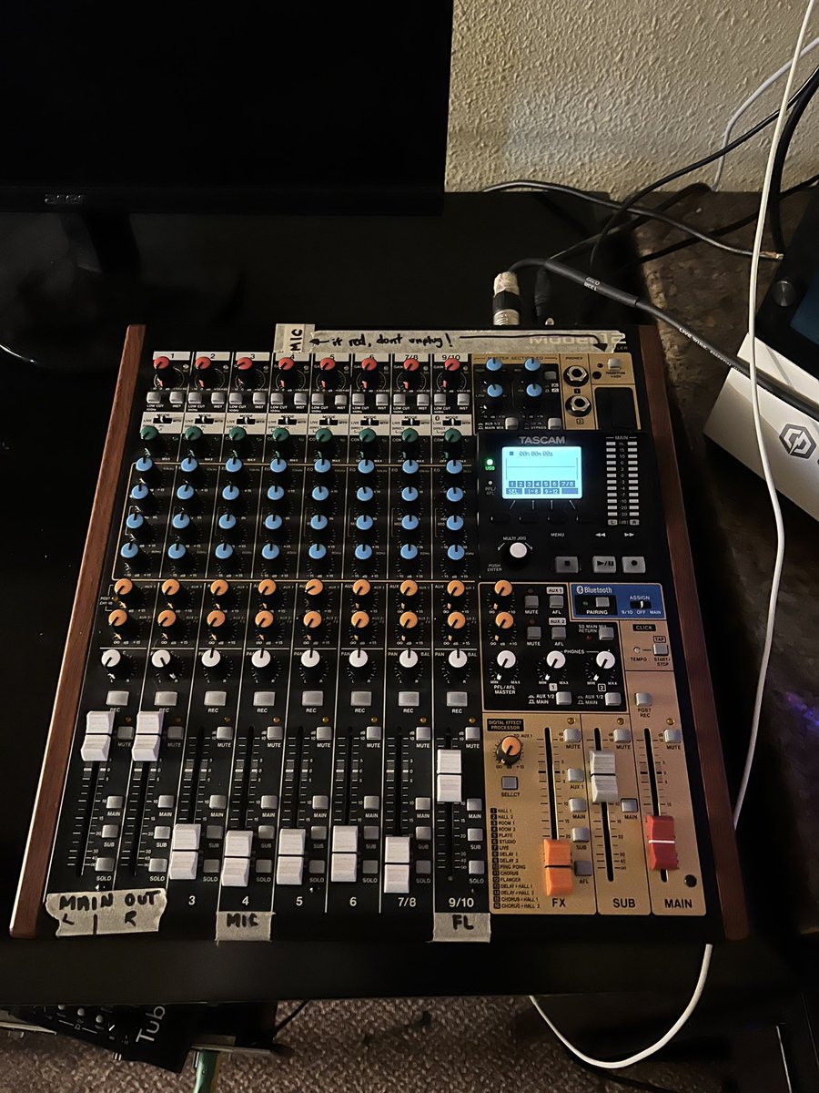 Criostd_'s tweet photo. Studio up and open for bookings!

- Special thanks to @RRFConnection &amp; @princeelwood for making it possible. https://t.co/Es91G61wQH