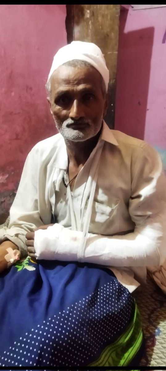 <a href="/agrapolice/">POLICE COMMISSIONERATE AGRA</a> महोदय आगरा के थाना ताजगंज क्षेत्र में प्राथी श्रीकिशन व प्राथी के परिवार पर जितेंद्र,सुनील,अमित S/O कालीचरण ने अपने अन्य साथियों के साथ मिलकर जान से मारने की नियत से लोहे की रॉड व लाठी डंडों से हमला कर दिया।
#गाडगे_यूथ_ब्रिगेड 
<a href="/Uppolice/">UP POLICE</a> <a href="/dgpup/">DGP UP</a>