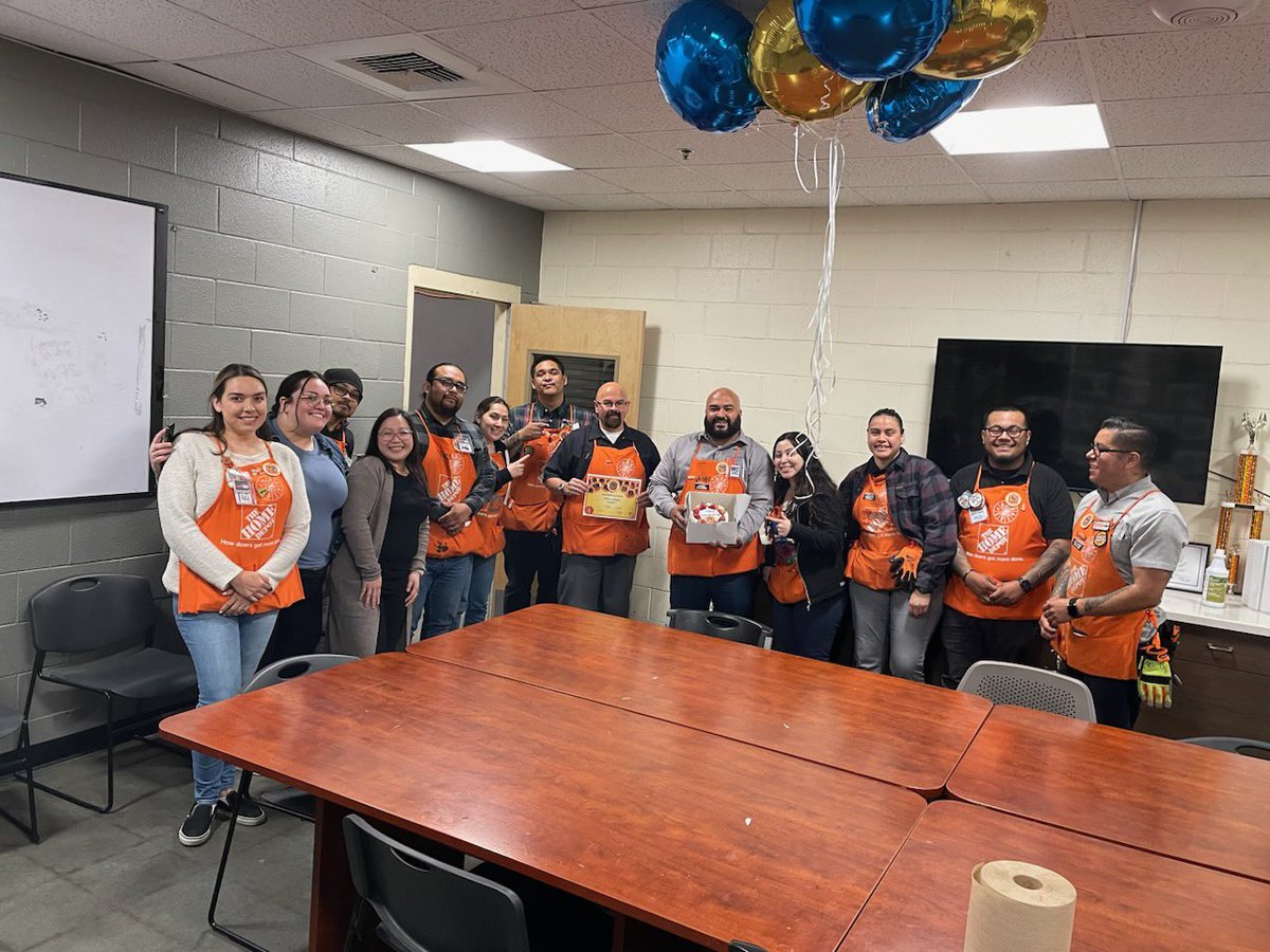 Amanda Truong (@amandat6610) on Twitter photo Celebrating Art’s 26 year anniversary. Thank you for all your hard work and dedication. 🤝🏻🥳 <a href="/HD_JGuizar/">JOE GUIZAR</a> Celebrating Art’s 26 year anniversary. Thank you for all your hard work and dedication. 🤝🏻🥳 <a href="/HD_JGuizar/">JOE GUIZAR</a>