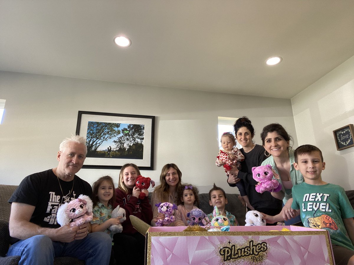 babisundae's tweet photo. A good time was had by all at the p.lushespets party! The kids love their new birthstone buddy pets! @tryazon @spinmaster #Tryazon #ThatPlushLife #plushespets #fashion
#plushofinstagram #ootd #spinmaster
Get 25% all P.Lushes Pets at https://t.co/S81alF16uA! Use code: PLUSHES https://t.co/nY37sUXF0a