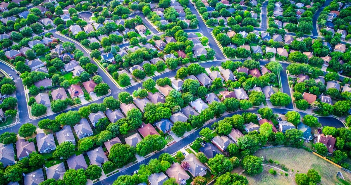 #Omaha boasts more than one million people when factoring in the suburbs. If your family is considering a move to O-town, be sure to first read through our carefully curated list of the top suburbs to jump start your search in landing the perfect home. gonebraska.com/best-omaha-sub…