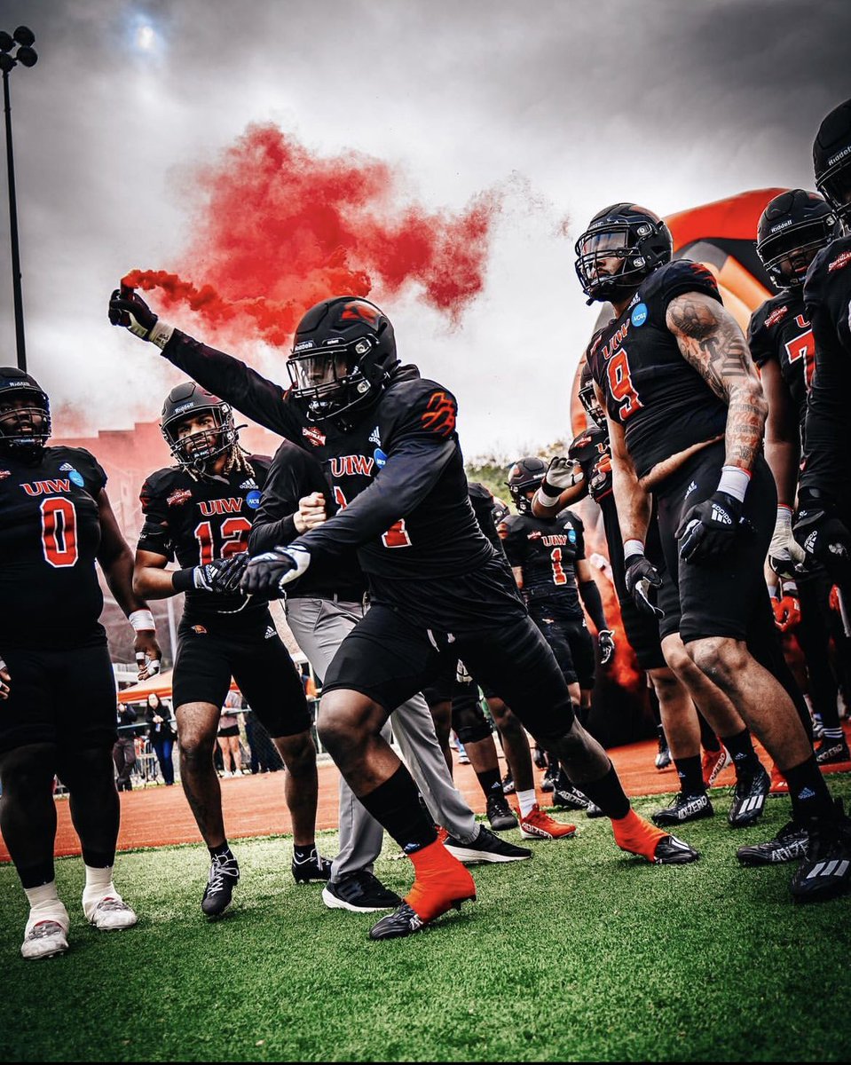 Tyler “T.J.” Harold (@tjharold2023) on Twitter photo After a great conversation and visit with <a href="/_CoachOlson/">Ben Olson</a> I am Blessed to Receive a D1 offer from The University of The Incarnate Word‼️‼️<a href="/UIWFootball/">UIW Football</a> <a href="/Coach_Killough/">Clint Killough</a> <a href="/CoachJimGush/">Jim Gush</a> <a href="/BigTimeJohnson/">Richard Johnson</a> <a href="/XASPT/">Xclusive Athletics</a> <a href="/Coach_SwiftPT/">Swift Performance SC</a> <a href="/PitViperSports/">Pit Viper Sports 🏈🏀⚾️</a> <a href="/FbCougar/">ClarkCougarFB</a> <a href="/RecruitCentex/">NSR Austin / Central Texas</a> #TheWord🔴⚫️ After a great conversation and visit with <a href="/_CoachOlson/">Ben Olson</a> I am Blessed to Receive a D1 offer from The University of The Incarnate Word‼️‼️<a href="/UIWFootball/">UIW Football</a> <a href="/Coach_Killough/">Clint Killough</a> <a href="/CoachJimGush/">Jim Gush</a> <a href="/BigTimeJohnson/">Richard Johnson</a> <a href="/XASPT/">Xclusive Athletics</a> <a href="/Coach_SwiftPT/">Swift Performance SC</a> <a href="/PitViperSports/">Pit Viper Sports 🏈🏀⚾️</a> <a href="/FbCougar/">ClarkCougarFB</a> <a href="/RecruitCentex/">NSR Austin / Central Texas</a> #TheWord🔴⚫️