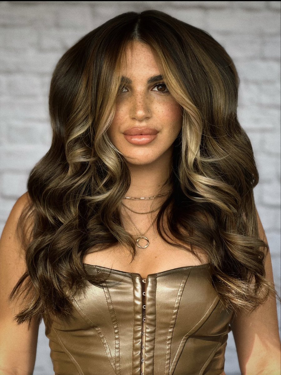 gianna_damon's tweet photo. channeling my inner JLO  @JLo   🤩 https://t.co/LyetSNRG8g