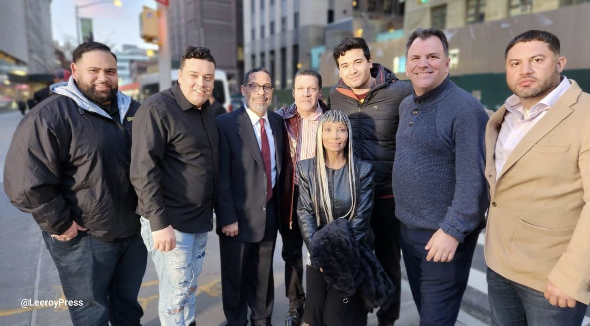NYYRC_Hispanic's tweet photo. We extend our heartfelt gratitude to the NY Republican Latinos organization for organizing today's prayer event in support of President Donald J. Trump. #PrayerEvent #Faith #Protection #unitedwestand #nyrepublicanlatinos https://t.co/NeufRUfsiK