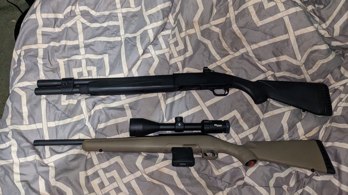 QuikWgn's tweet photo. @GarandThumb1 @davidhogg111 Real Americans...Real guns. https://t.co/qdnsA0ExaF