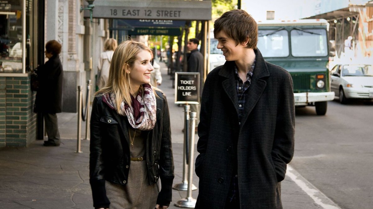 THRNewsRP's tweet image. #THRNewsRP ® THR Stills

New stills from #TheArtOfGettingByRP have been revealed, the new comedy drama film by @2OthCenturyRP.