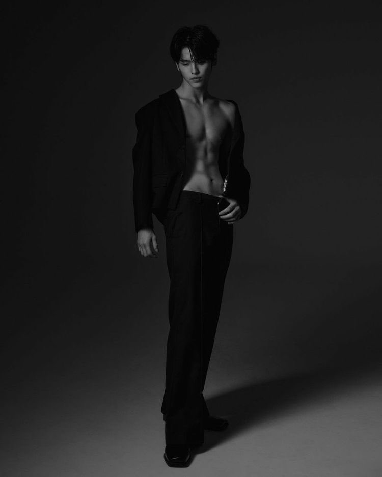 on Twitter "LEE SEUNGHWAN FROM BOYS ????"