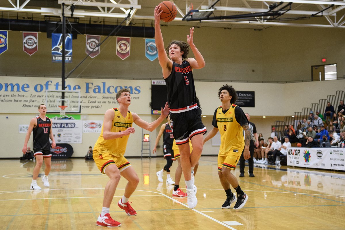 WazMixHoops (@wazmixhoops) on Twitter photo One of my favorite, toughest players to watch, Cleveland's <a href="/JacksonCooper35/">Jackson Cooper</a> . Always working hard and inviting contact.
(More pics from the "WAVOR" game HERE : tinyurl.com/yckkhyzs) One of my favorite, toughest players to watch, Cleveland's <a href="/JacksonCooper35/">Jackson Cooper</a> . Always working hard and inviting contact.
(More pics from the "WAVOR" game HERE : tinyurl.com/yckkhyzs)