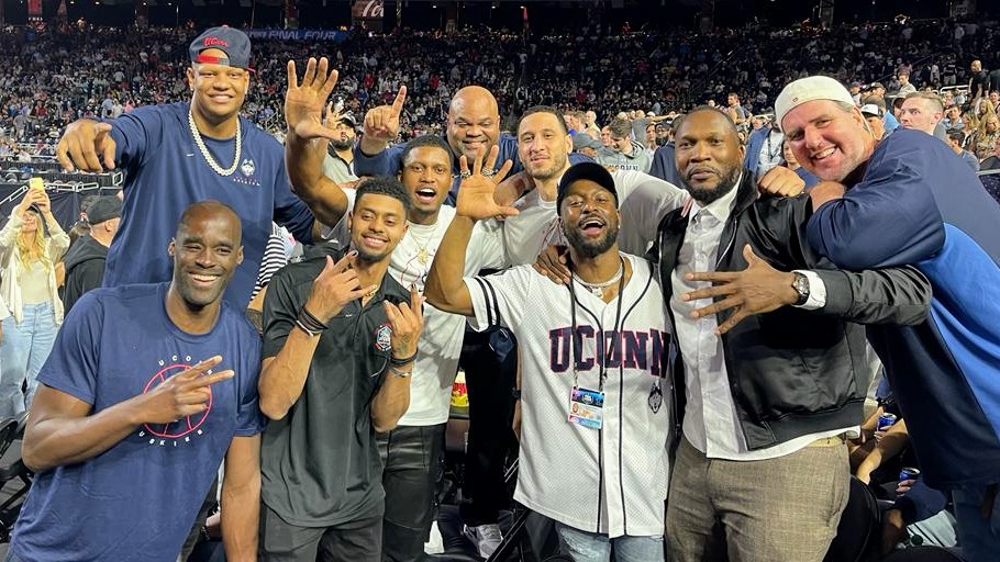 CVBelieve's tweet photo. Forever UConn 🐺 
We Are Here 🏆
We Bleed Blue 🏀
Brotherhood @UConnMBB 
#FinalFour https://t.co/4tL8Su0gQs