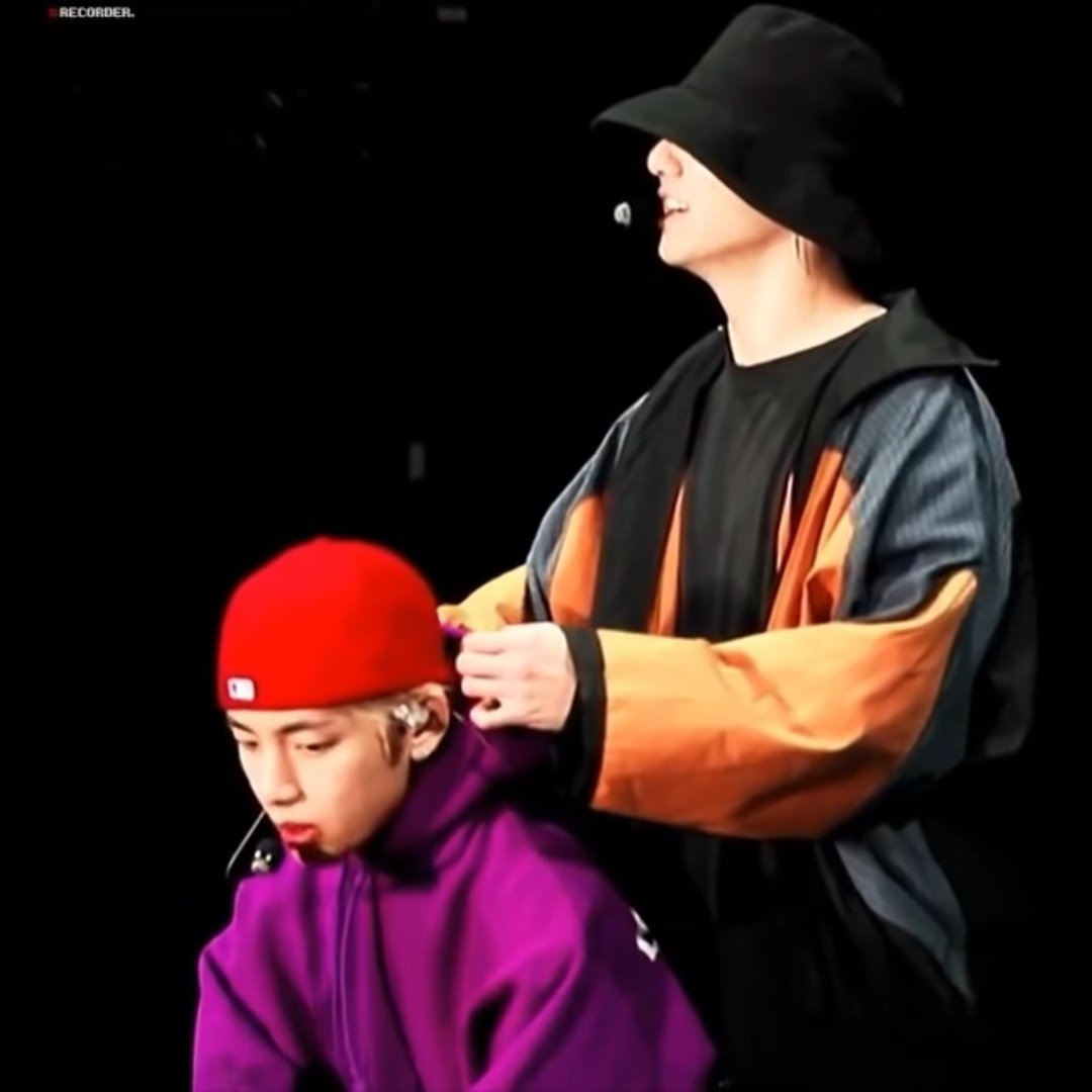 kimthver's tweet photo. hi ♥︎ https://t.co/IvWE1mDqFs