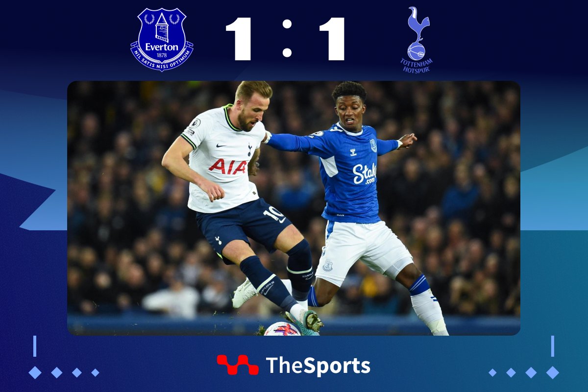 TheSports_API's tweet photo. Everton 1-1 Tottenham: A vital point for the Toffees after Abdoulaye Doucoure and Lucas Moure sent off🤝

#PremierLeague #EVETOT #Kane #Doucoure #Keane #Toffees #THFC #theSports #soccerAPI #dataAPI https://t.co/cJGg6tudbC