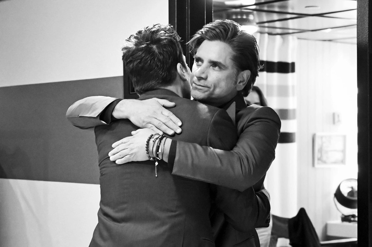 JohnStamos's tweet image. Continuing, my #Falloninfatuation week.  On  @FallonTonight TONIGHT/NOW @nbc photo @ToddOwyoung. Press genius @MP3MP