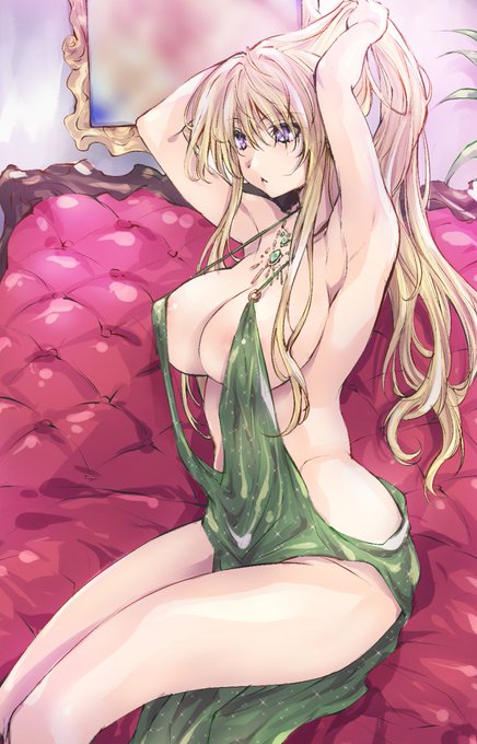 「しっかり出資者様を悦ばせてくるんだよ、ナギ」
「はい、お父様」

よく見かけるセクシーなスパンコールのドレスを描いてみたかった。 