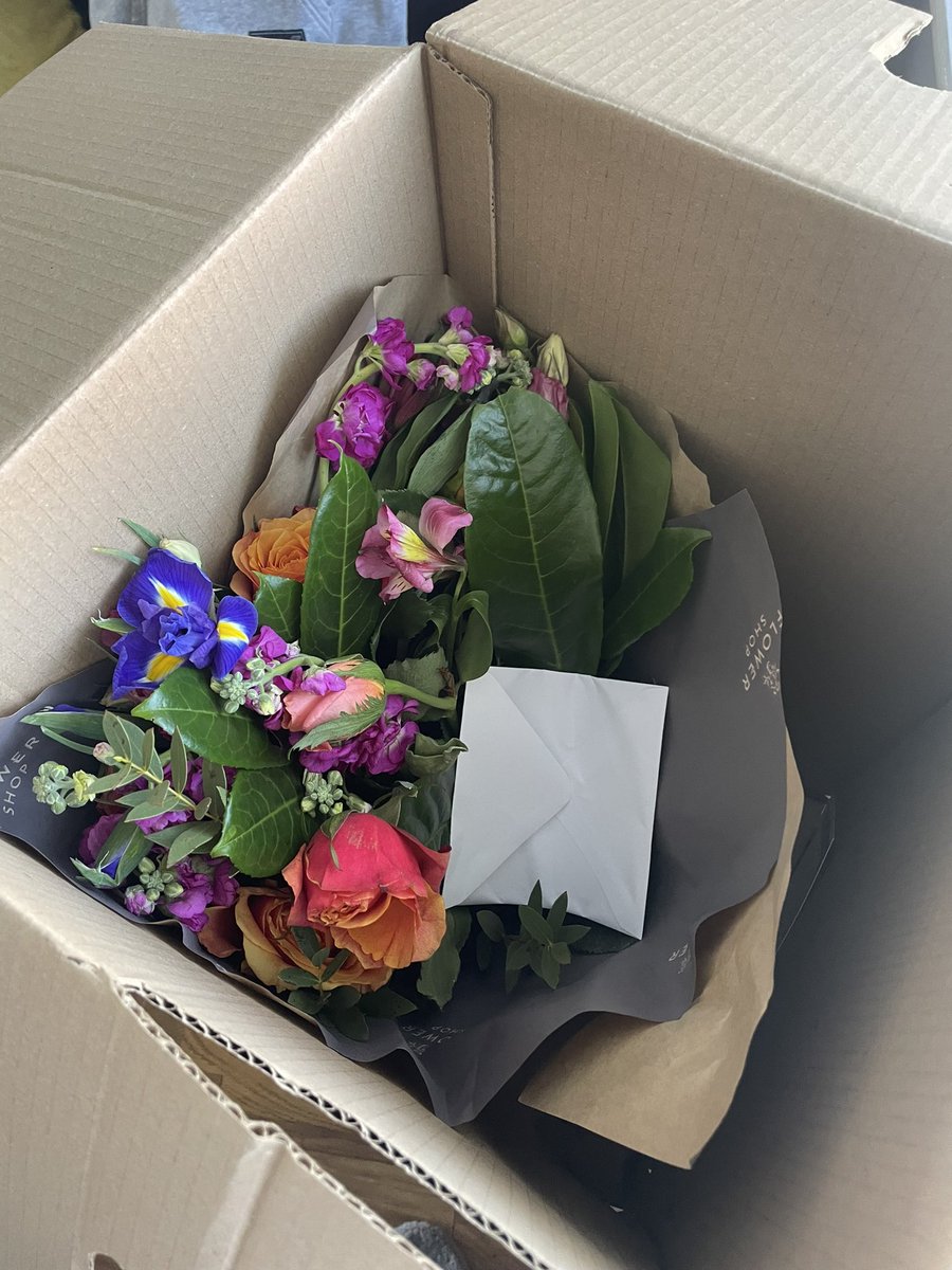 Harrisonlou82's tweet photo. When you have some @marksandspencer birthday flowers delivered … excited till I opened the box… bone dry &amp; half dead and look like they’ve been crushed &amp; kicked around the floor😡 https://t.co/9lnZkqVJje