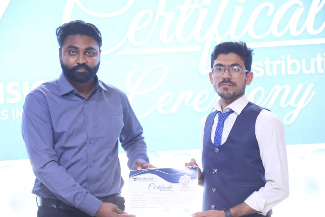 mentor_visions's tweet photo. Alhamdulliah Our 4th Certificate Distribution Ceremony.
 
#mentorvison #institute #mv #certificate #event #ceremony https://t.co/rXu7lve99N