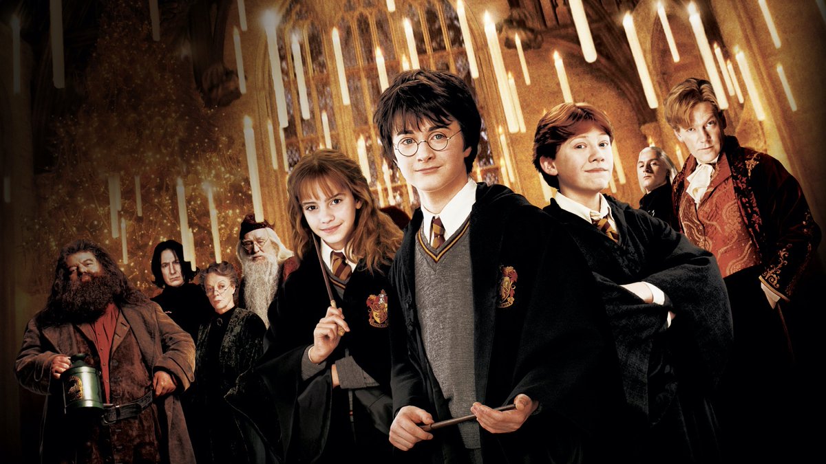 Harry Potter serisi 7 sezonluk dizi olarak geri dönüyor.

📌 Dizinin her bir sezonu, yedi kitaptan birini anlatacak.