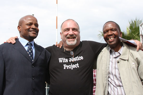 READ: Remembering veteran journalist Jeremy Gordin. 

Jeremy had a long relationship with the Wits Centre for Journalism, both as a mentor and a teacher for the Centre’s postgraduate programmes, and as head of the <a href="/WitsJusticeProj/">Wits Justice Project</a>.  

🔗 bit.ly/3KvDwUV