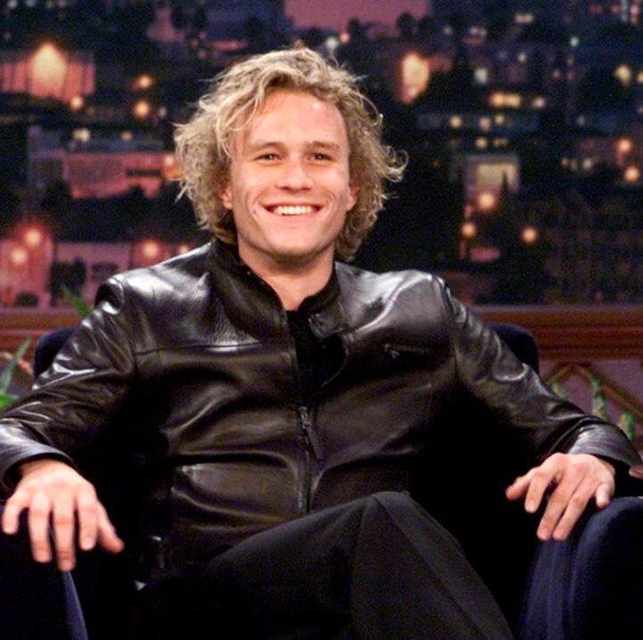RPATZLEDGER's tweet photo. happy heavenly birthday heath ledger <3 https://t.co/Q8rsHZzzOj